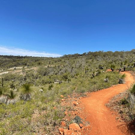 Mahogany Inn And Distillery Mahogany Creek المظهر الخارجي الصورة