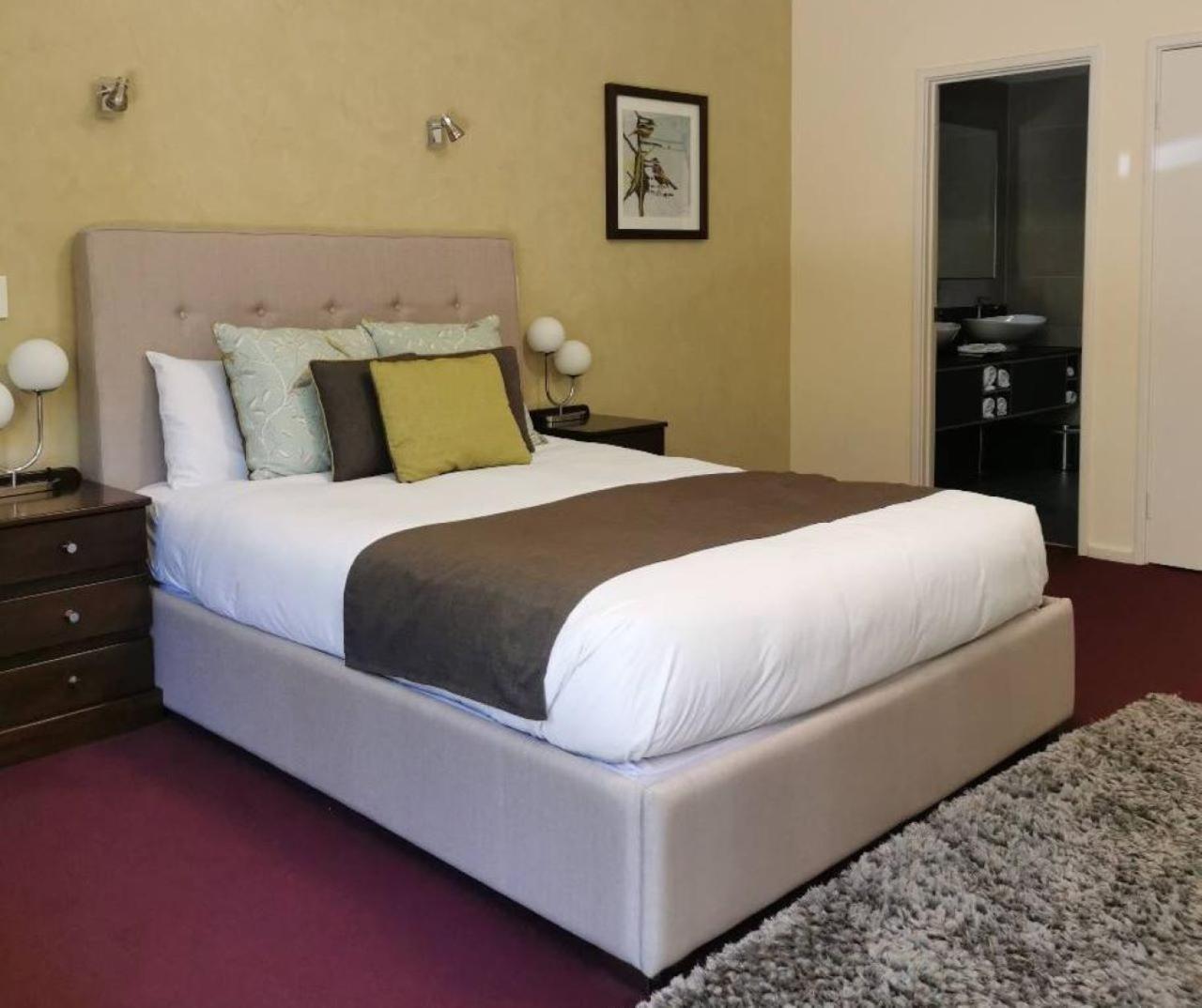 Mahogany Inn And Distillery Mahogany Creek المظهر الخارجي الصورة