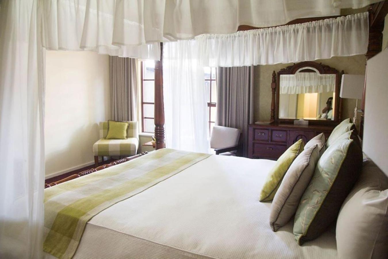 Mahogany Inn And Distillery Mahogany Creek المظهر الخارجي الصورة