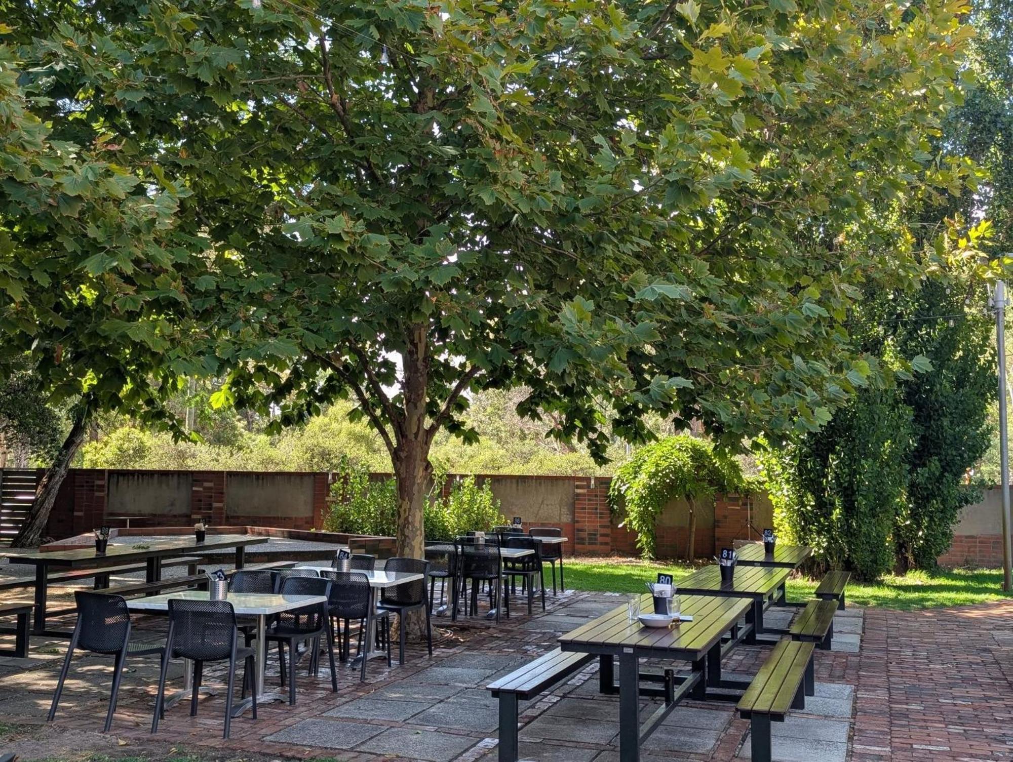 Mahogany Inn And Distillery Mahogany Creek المظهر الخارجي الصورة