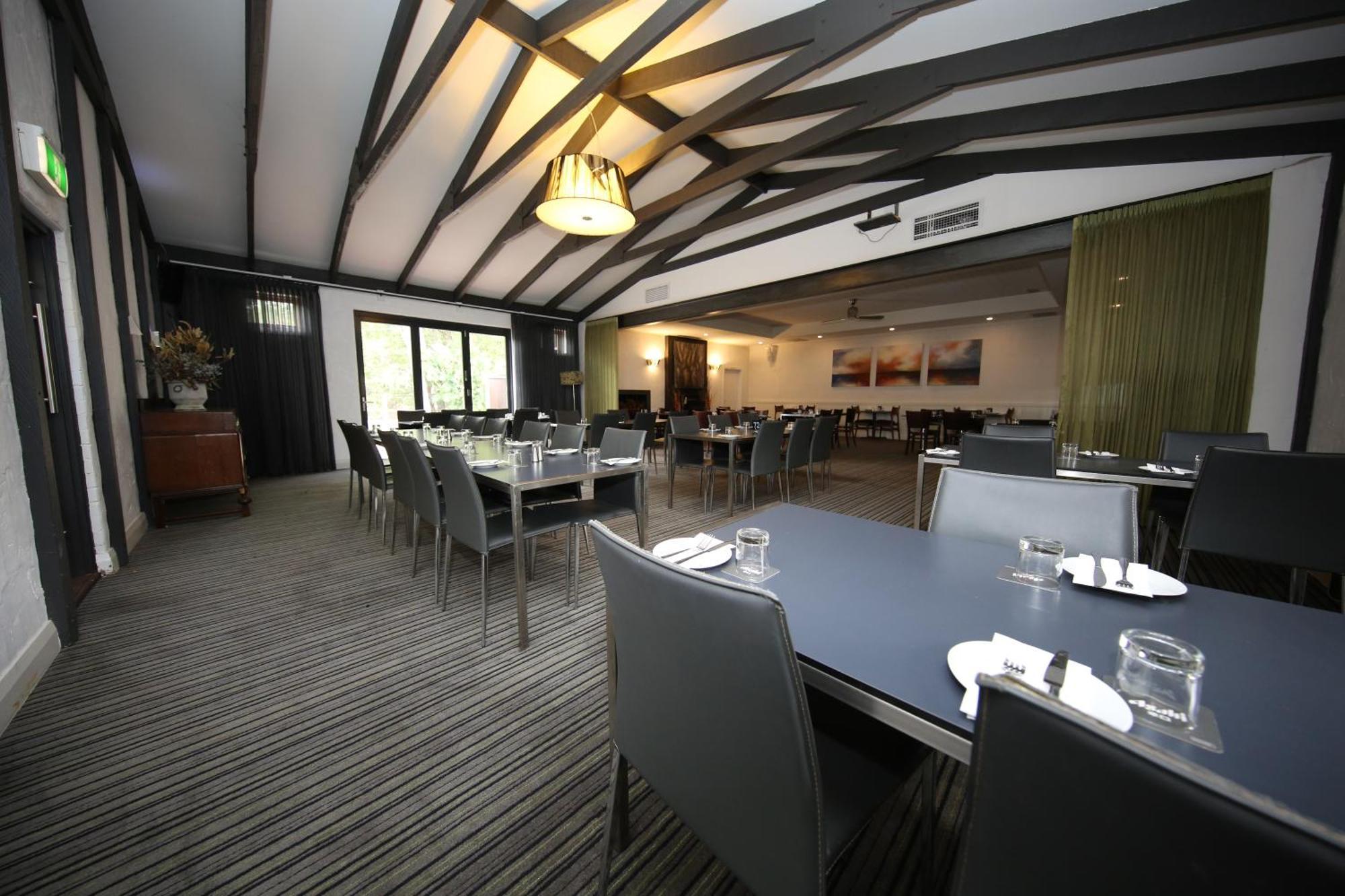 Mahogany Inn And Distillery Mahogany Creek المظهر الخارجي الصورة