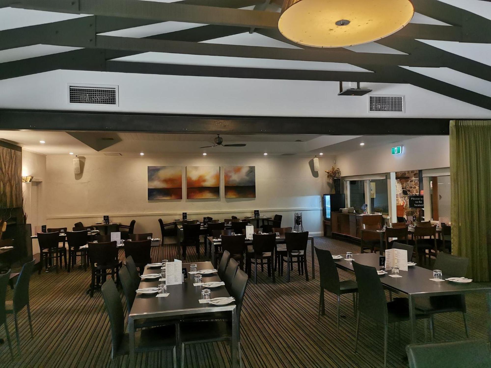 Mahogany Inn And Distillery Mahogany Creek المظهر الخارجي الصورة